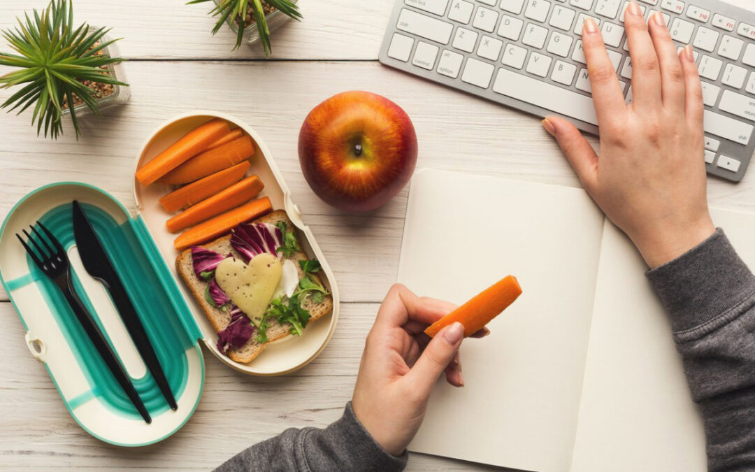 24 Healthy Foods For Your Office